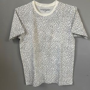 New T-Shirt Cat Print Size M White and Black